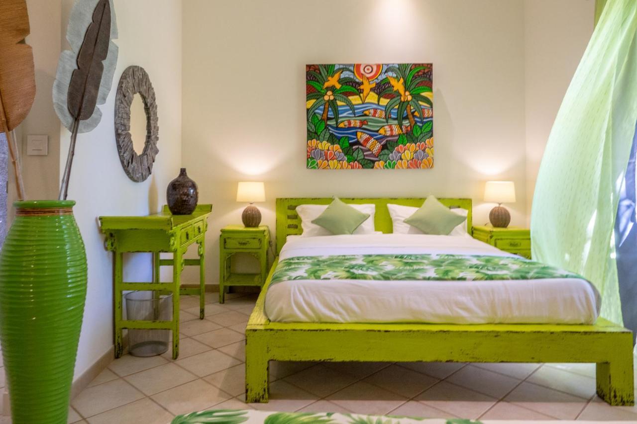 Hacienda Plaza Hotel Pereybere Beach Exterior photo